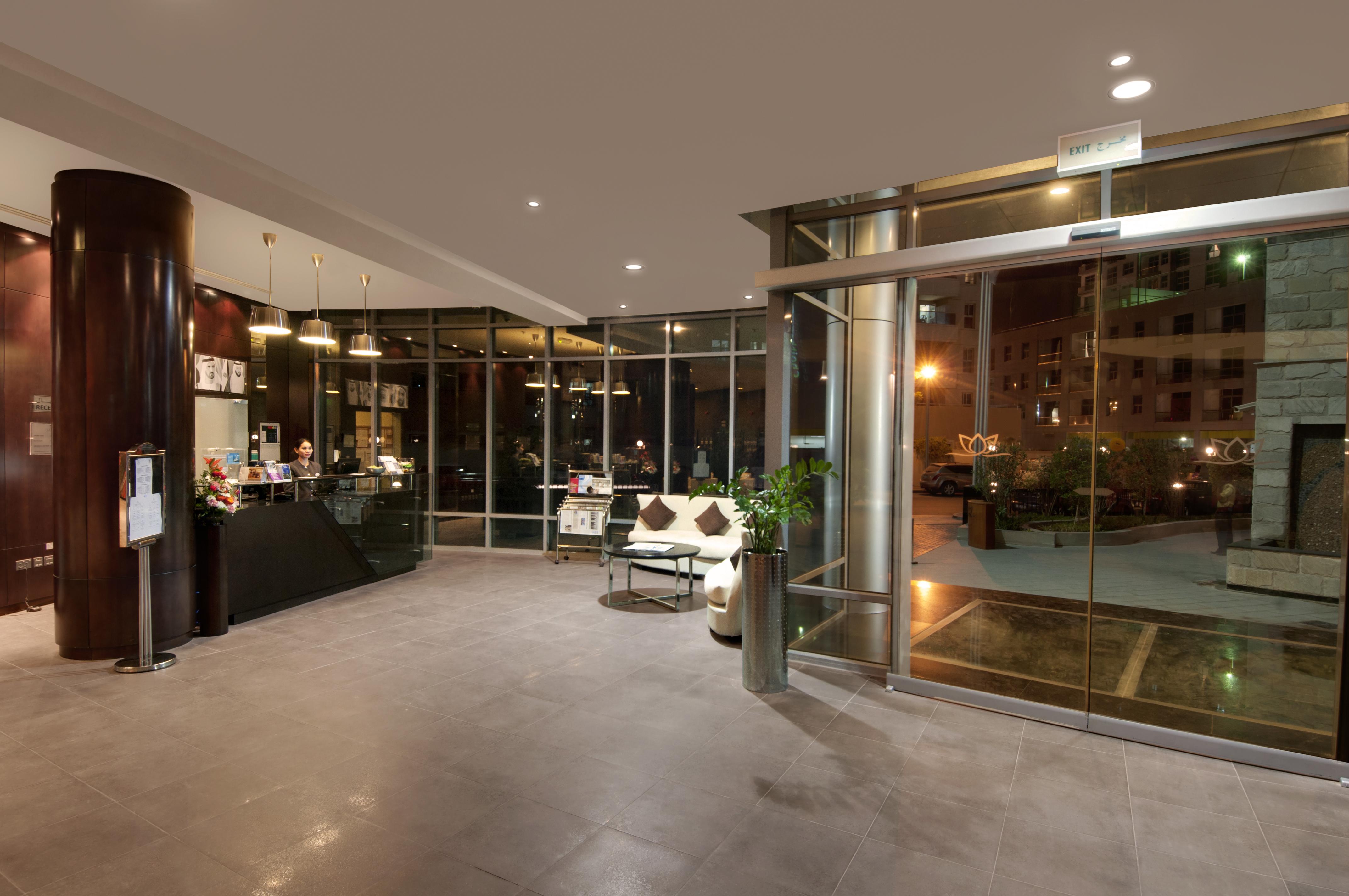 Signature Hotel Apartments And Spa Dubaï Extérieur photo