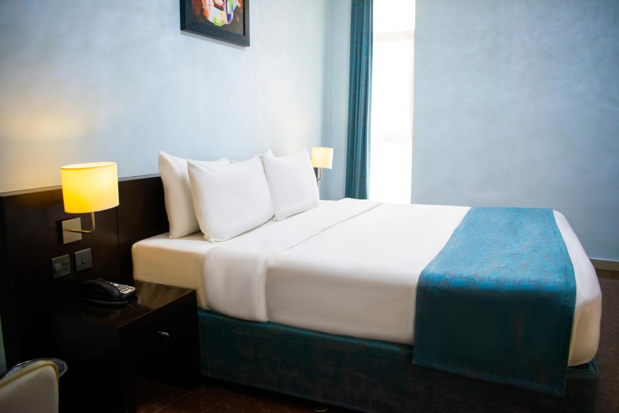 Signature Hotel Apartments And Spa Dubaï Extérieur photo