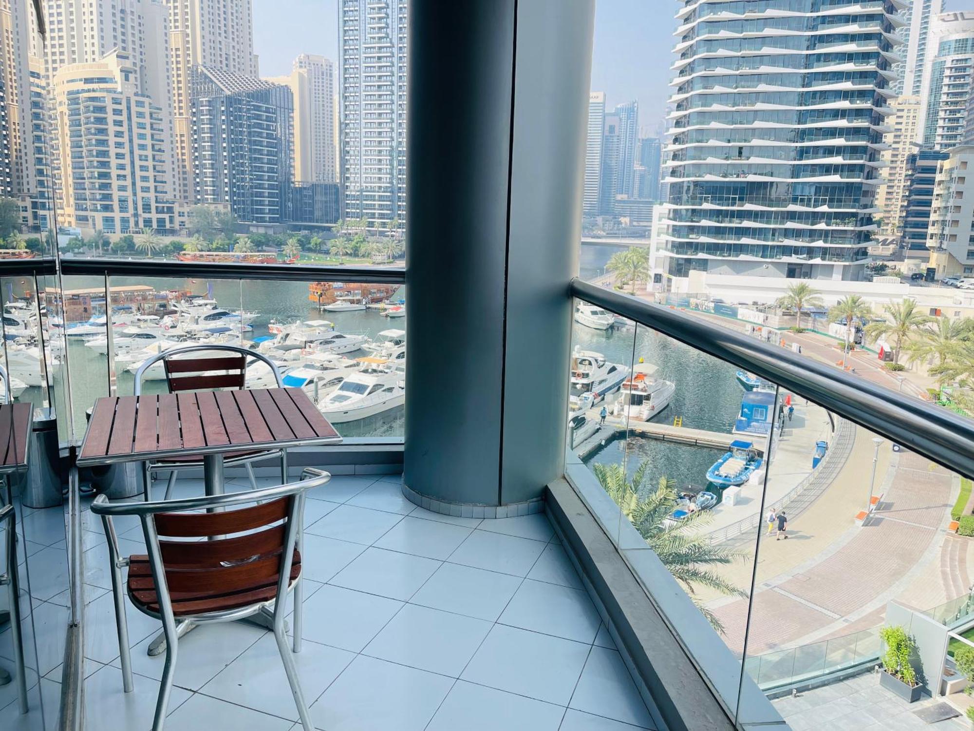 Signature Hotel Apartments And Spa Dubaï Extérieur photo